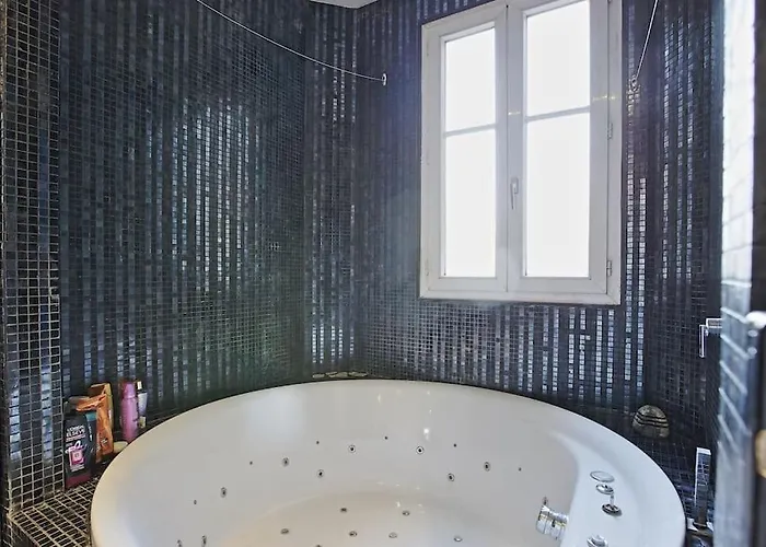 Apartment Luxury Place Des Vosges Paris